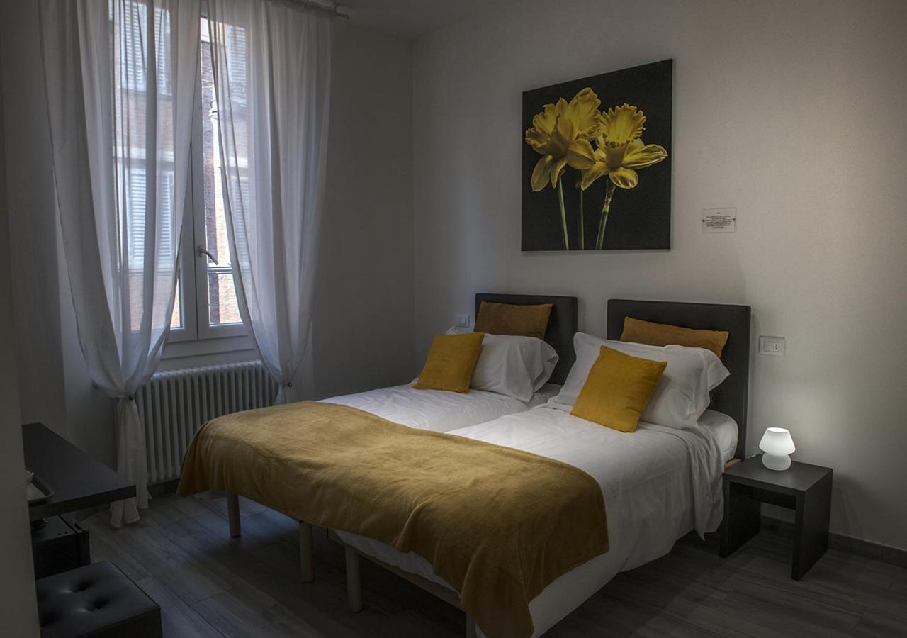 Le Stanze Dei Fiori Hotell Bologna Exteriör bild